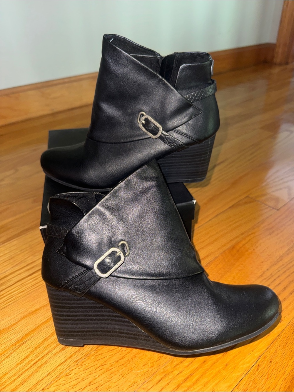 Blowfish Malibu Bello-K black ankle wedge boots